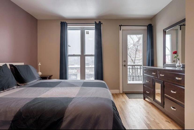 5-Star Prime Location - Bright Condo Montreal Bagian luar foto